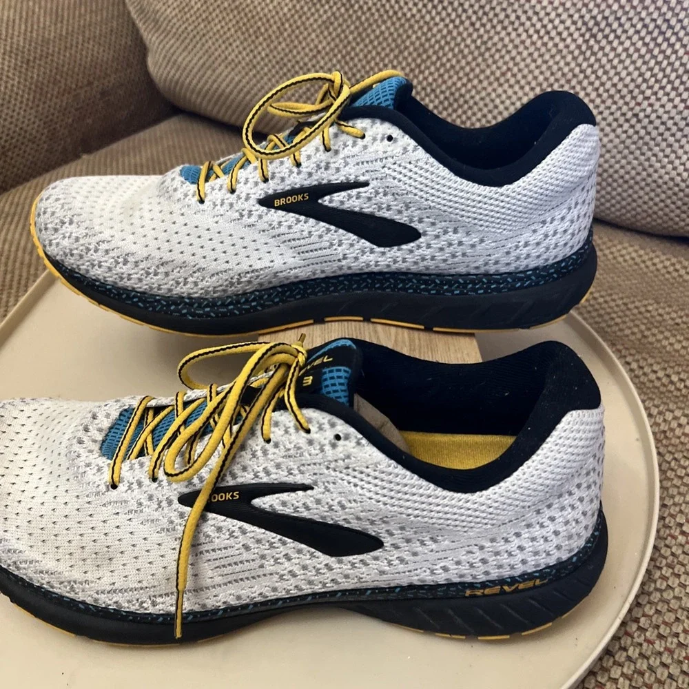 Men Size 14- Brooks Revel 2 White Blue sneakers - 1103141D701